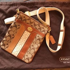 Final Sale: Signature Coach Crossbody Bag